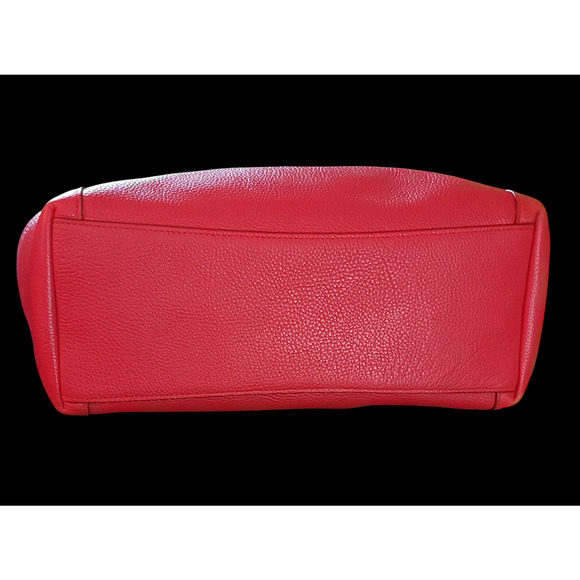 Red Coach Edie 28 shoulder bag. - Picture 7 of 11